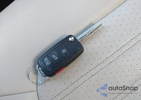 2016 Volkswagen Jetta 1.8T Sport из США, поврежденный, VIN 3VWD17AJ6GM415696